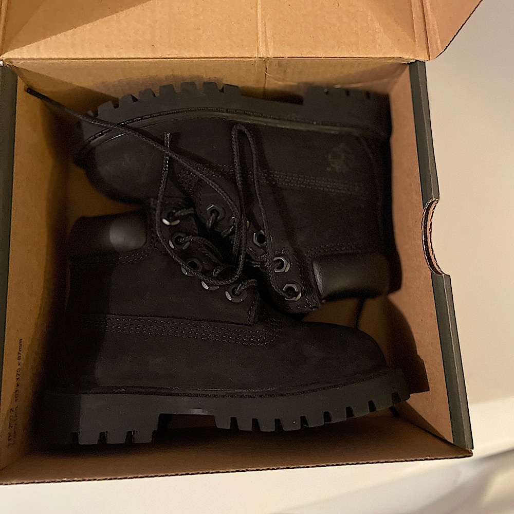 Black timberland boots - toddlers
